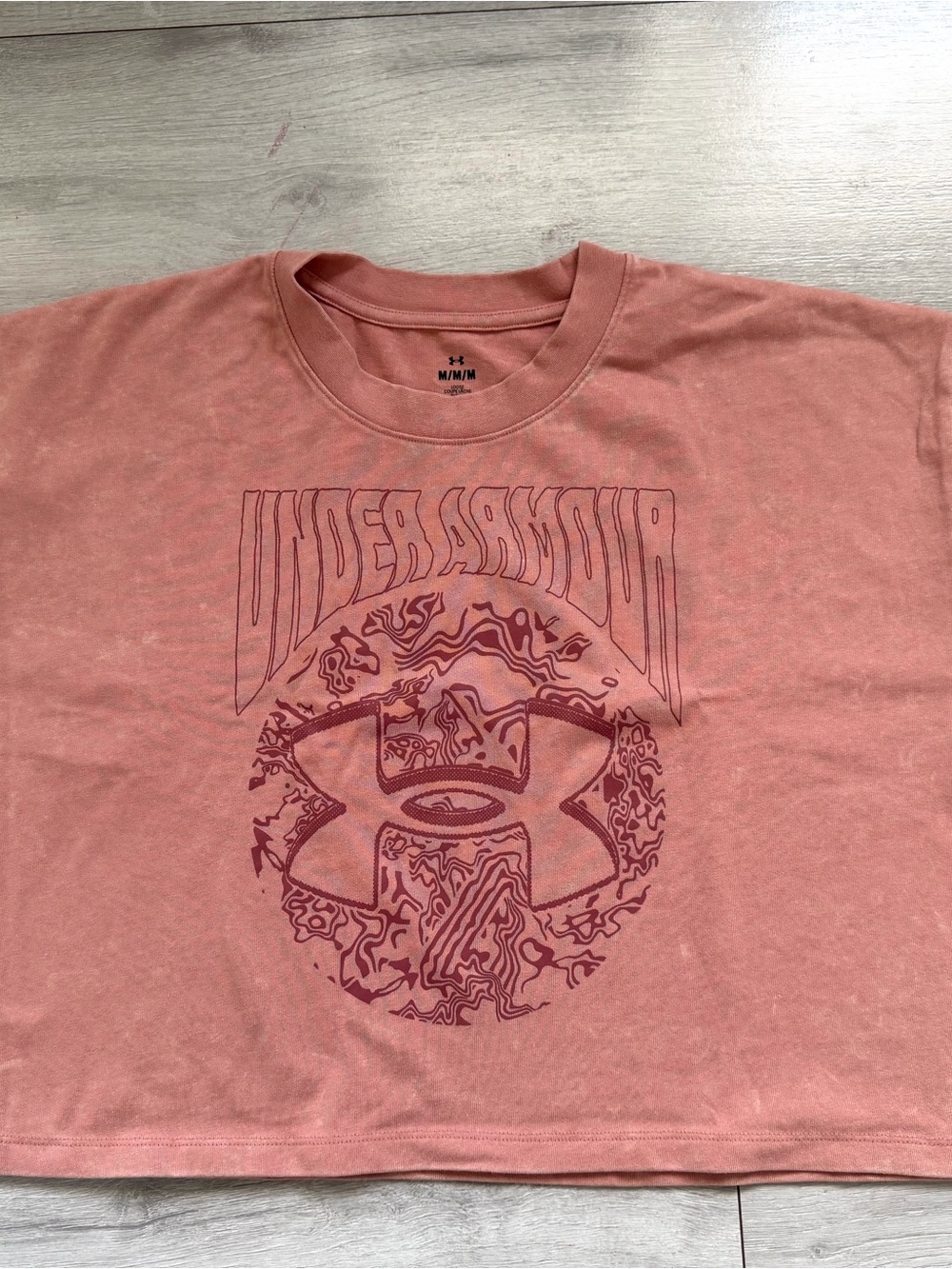 Under Armour Women's Cropped Top Coral Graphic Logo T-Shirt